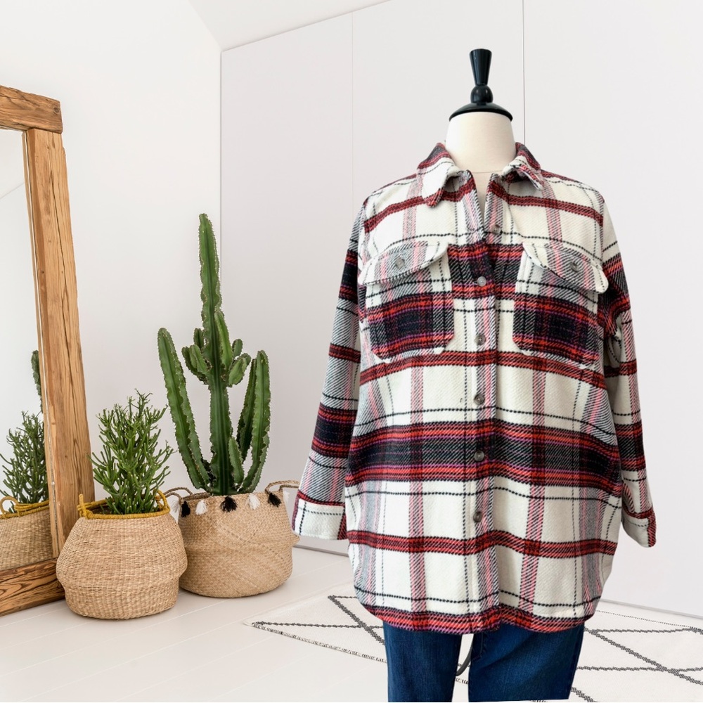 Universal Thread Plaid Button Down Shacket Jacket - image 1